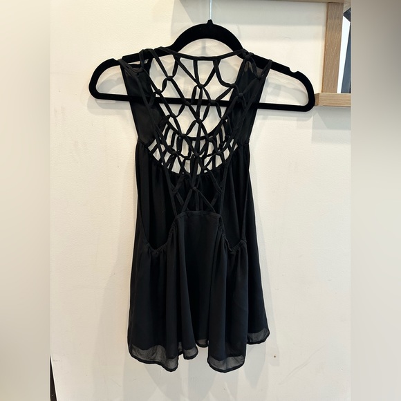 Flowy Tank Top - Picture 2 of 2